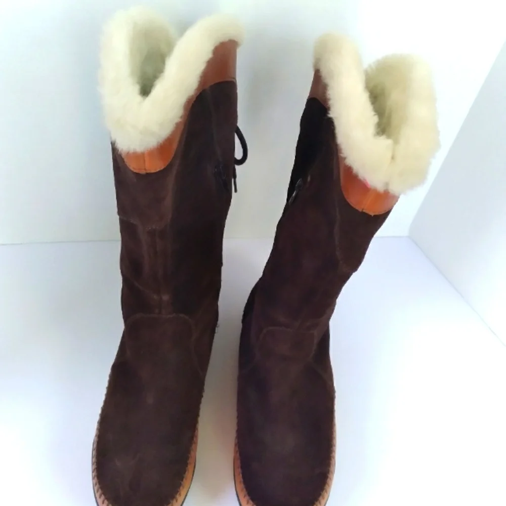 The North Face Abby II 200g Primaloft Insulated Women Brown Round Toe Snow Boots